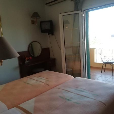 Poseidon Apartments Ájosz Górdiosz Kültér fotó
