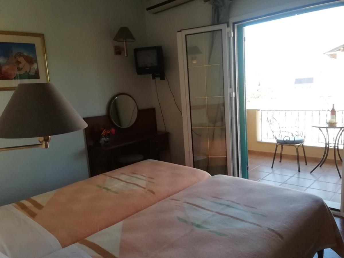 Poseidon Apartments Ájosz Górdiosz Kültér fotó