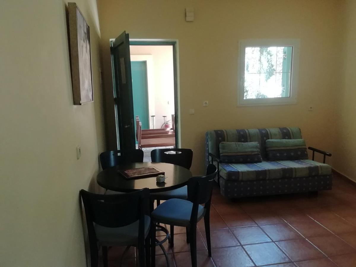 Poseidon Apartments Ájosz Górdiosz Kültér fotó