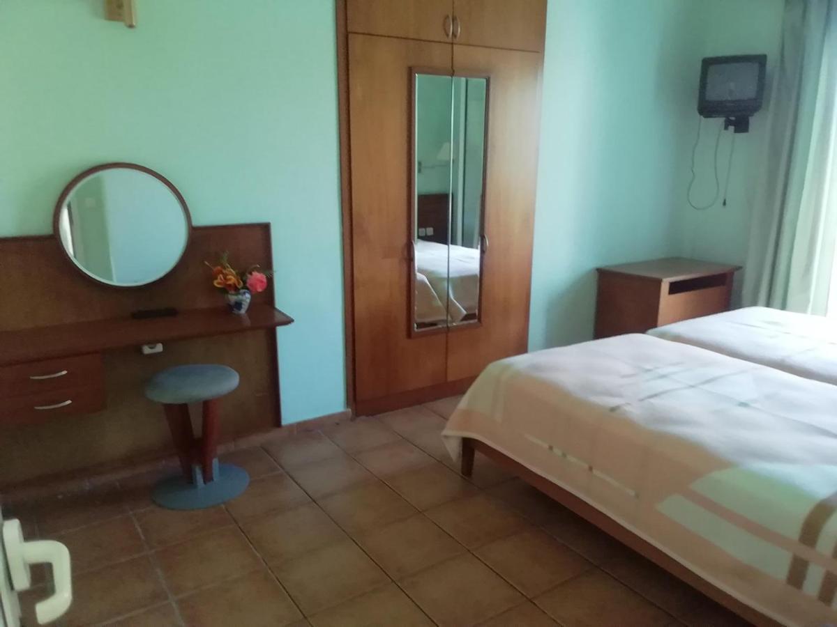 Poseidon Apartments Ájosz Górdiosz Kültér fotó