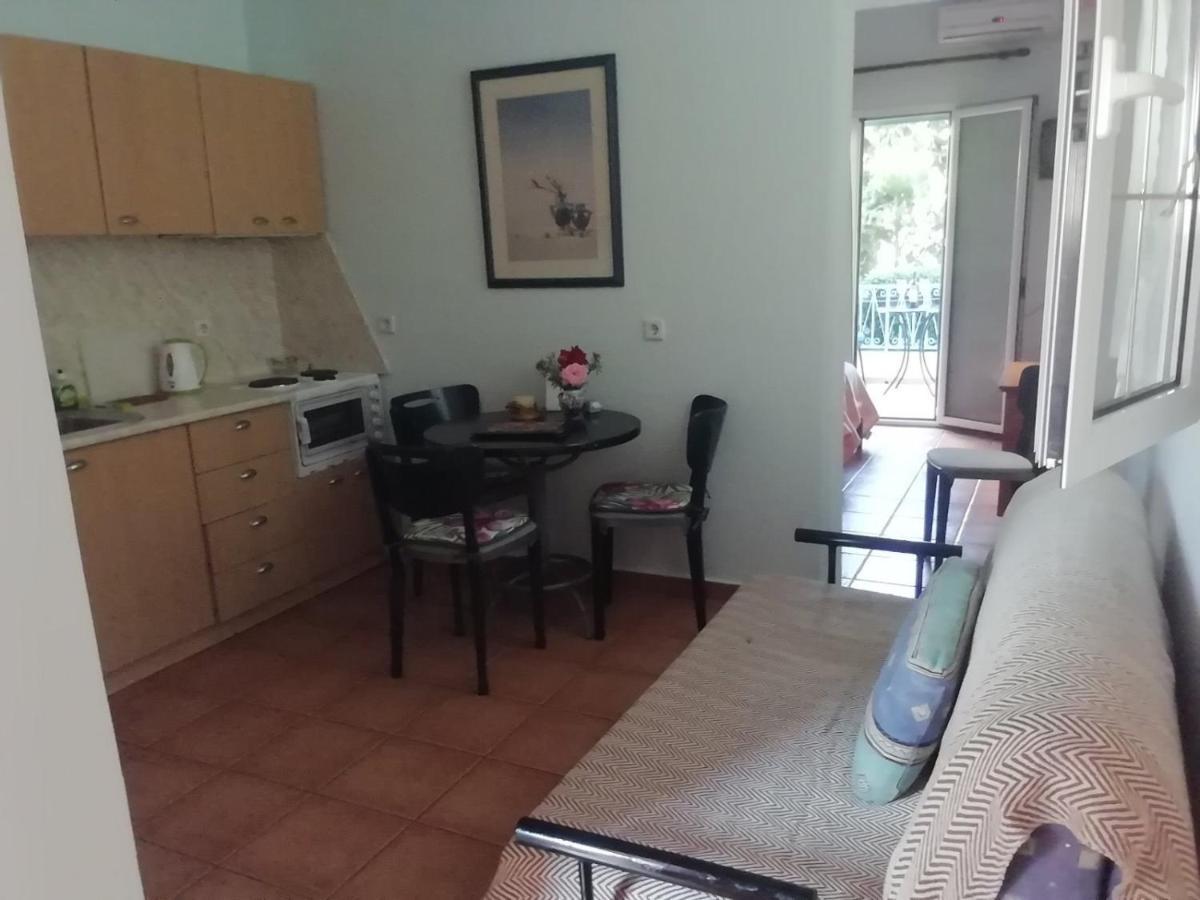 Poseidon Apartments Ájosz Górdiosz Kültér fotó