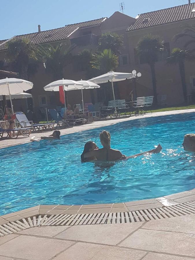 Poseidon Apartments Ájosz Górdiosz Kültér fotó
